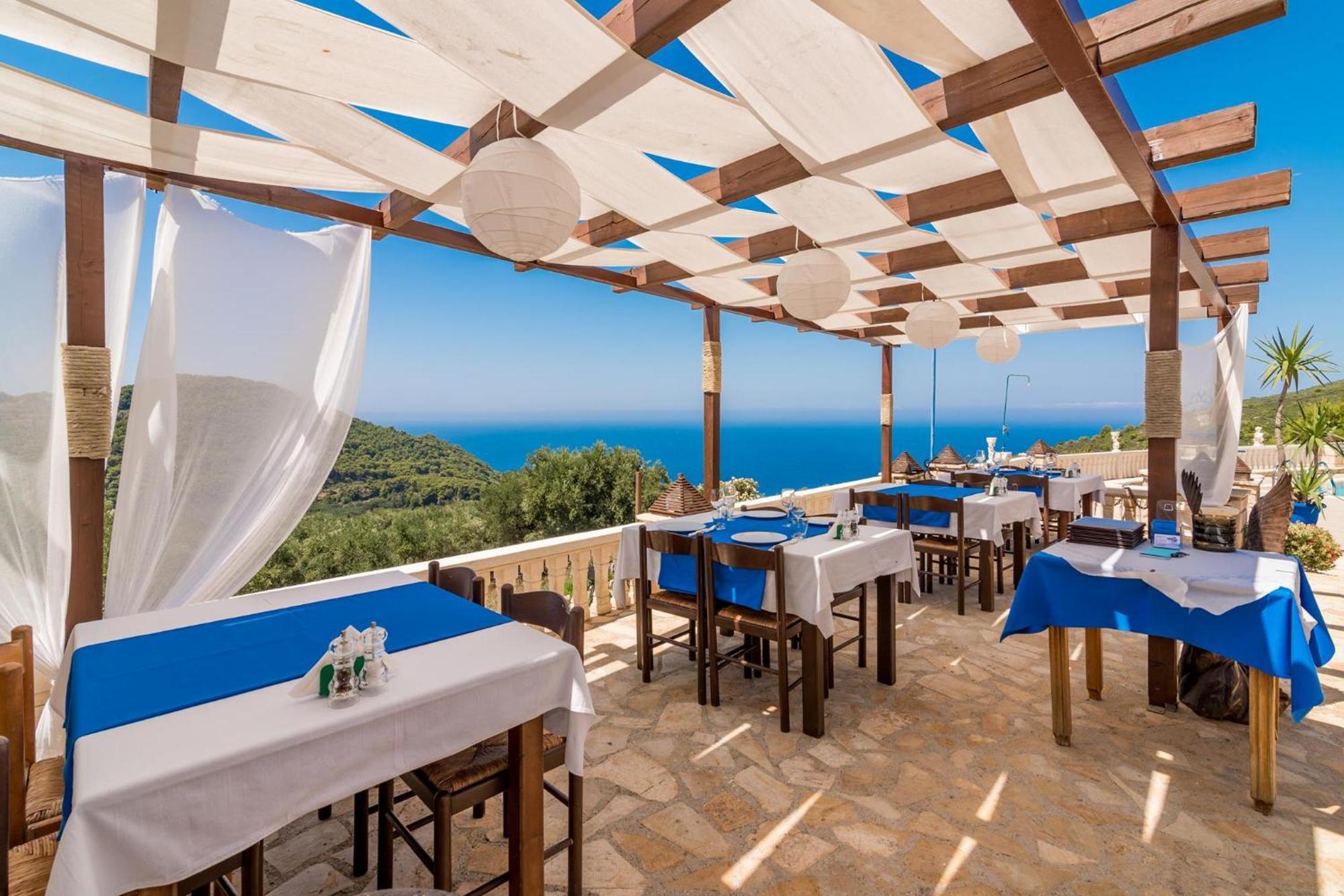 فيلا Keri Me Away - Argo'S Summer Poolside Retreats المظهر الخارجي الصورة